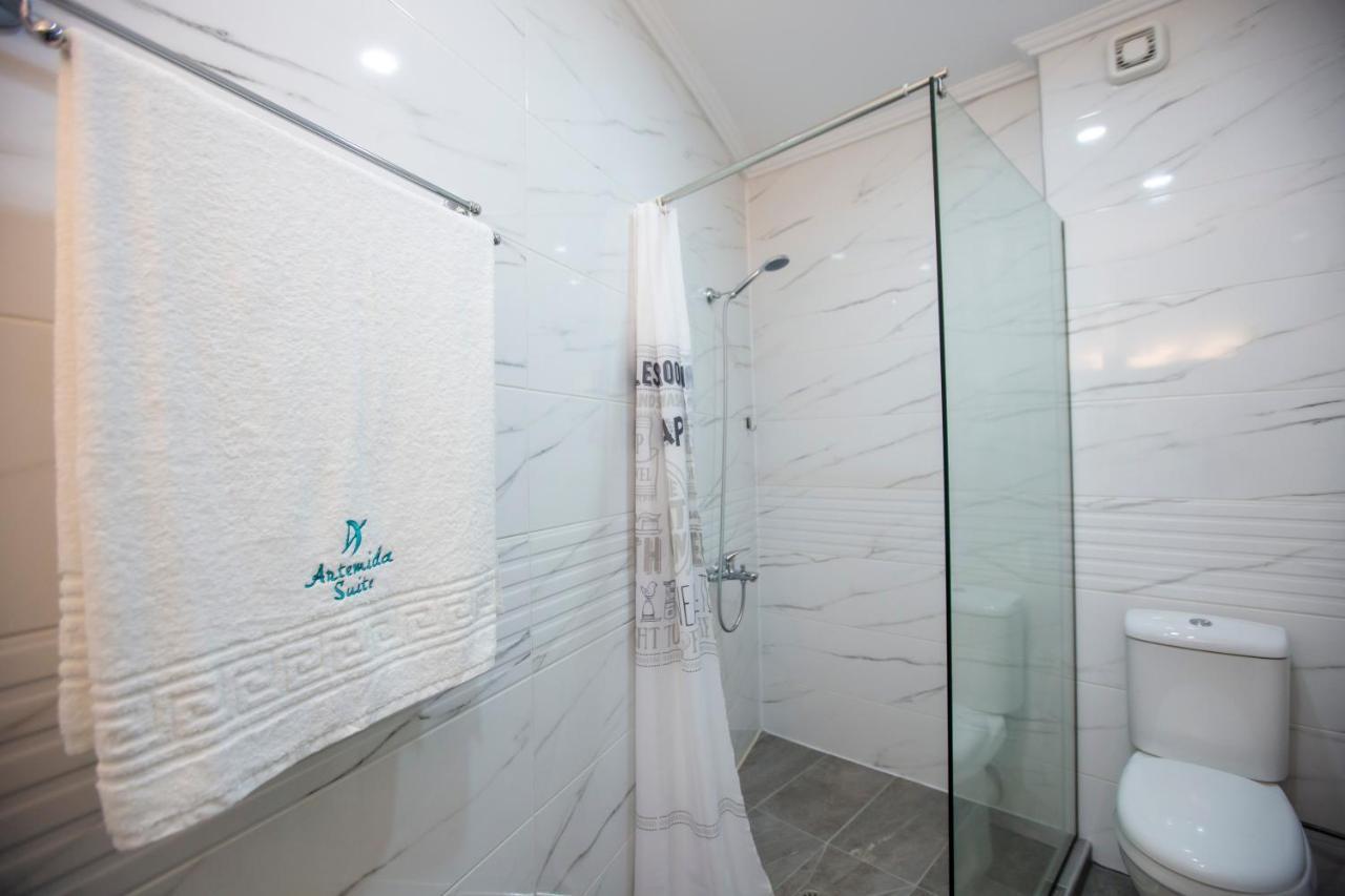 Artemida Suites Hanioti Exterior foto